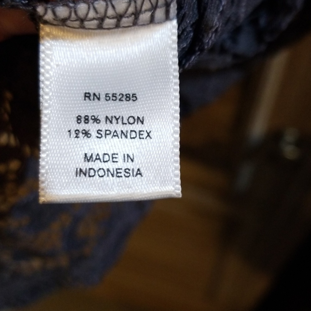 Blouse - Picture 6 of 7